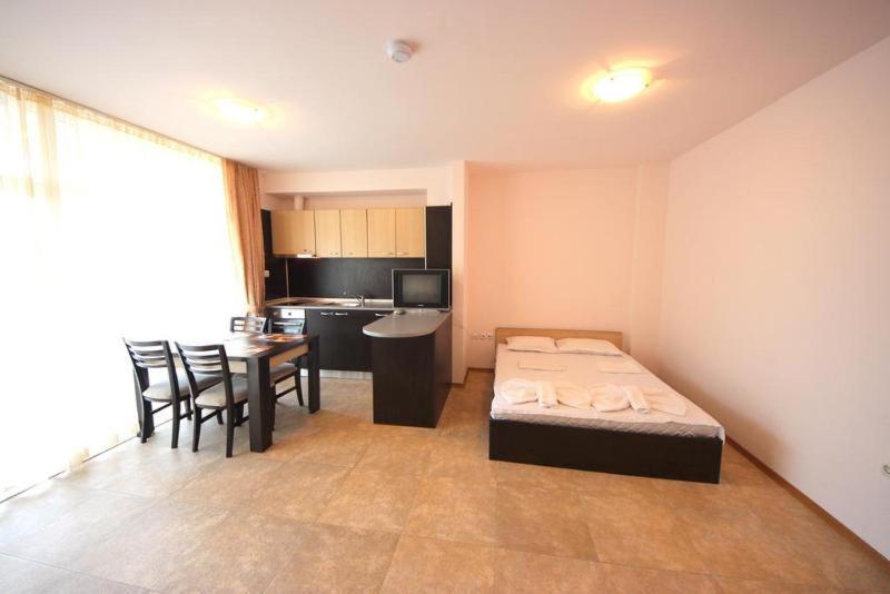 Menada Grand Kamelia Apartments Sluneční pobřeží Pokoj fotografie