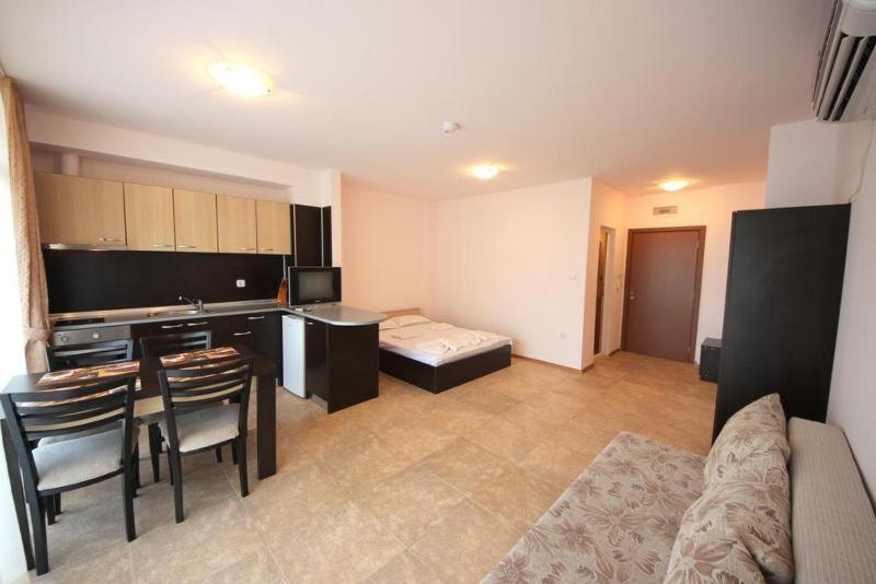 Menada Grand Kamelia Apartments Sluneční pobřeží Pokoj fotografie