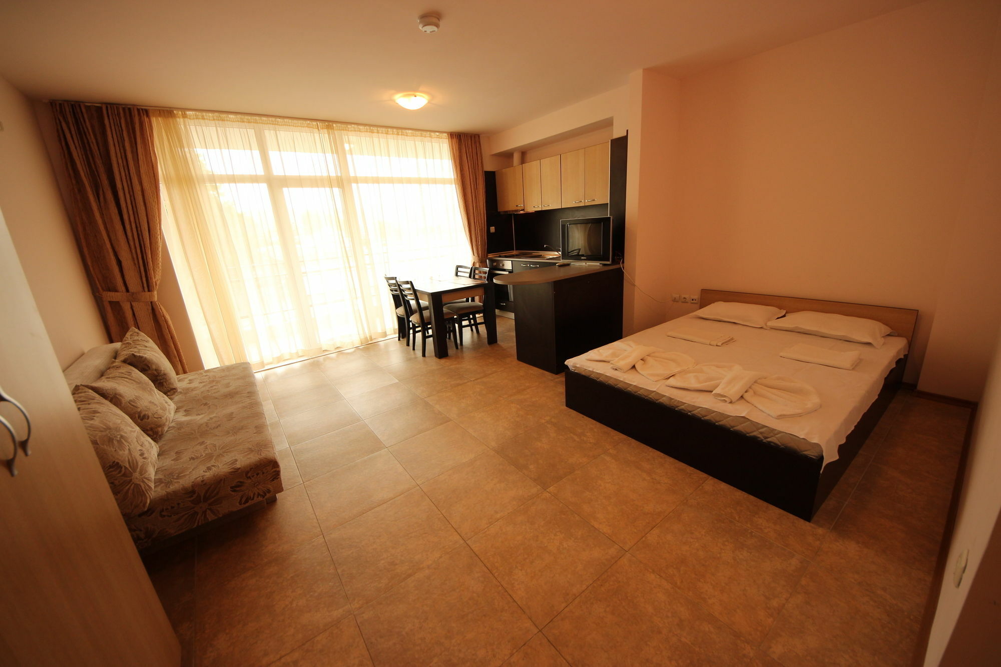 Menada Grand Kamelia Apartments Sluneční pobřeží Exteriér fotografie