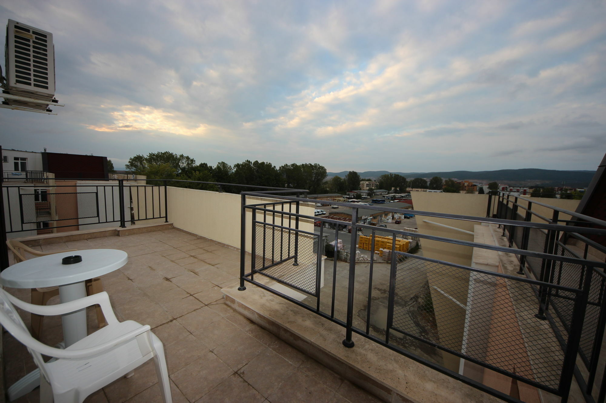Menada Grand Kamelia Apartments Sluneční pobřeží Exteriér fotografie