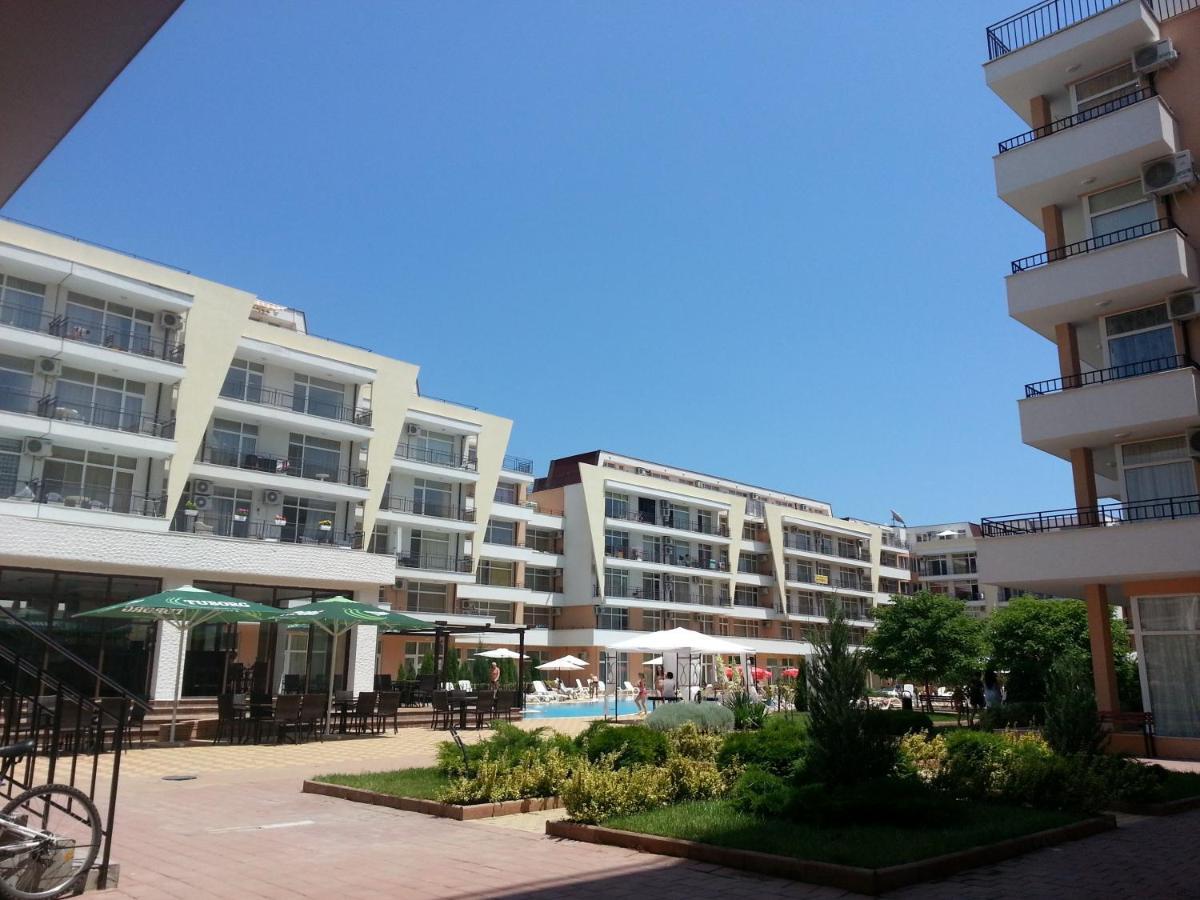 Menada Grand Kamelia Apartments Sluneční pobřeží Exteriér fotografie